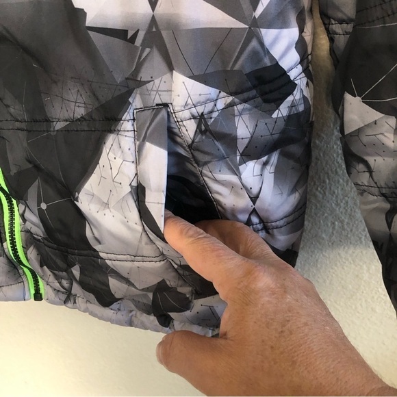 Gerry Boy’s Gray Camo Puffer Reversible Fleece Hooded Jacket Size L 14/16 Youth - Picture 5 of 16